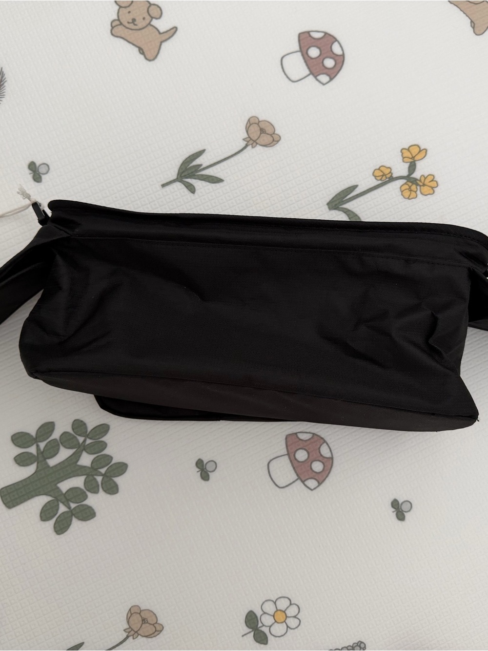 Momcozy Universal Stroller Organizer with Insulated Cup Holder-Black - Picture 3 of 6